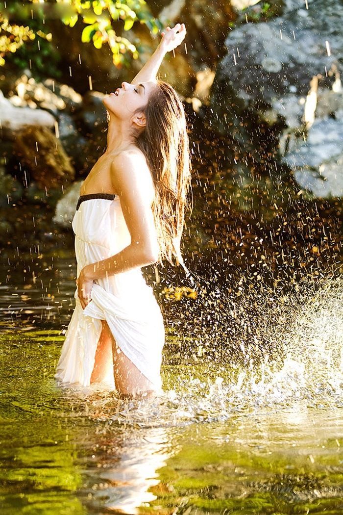 Marie Avgeropoulos in Cuiaba