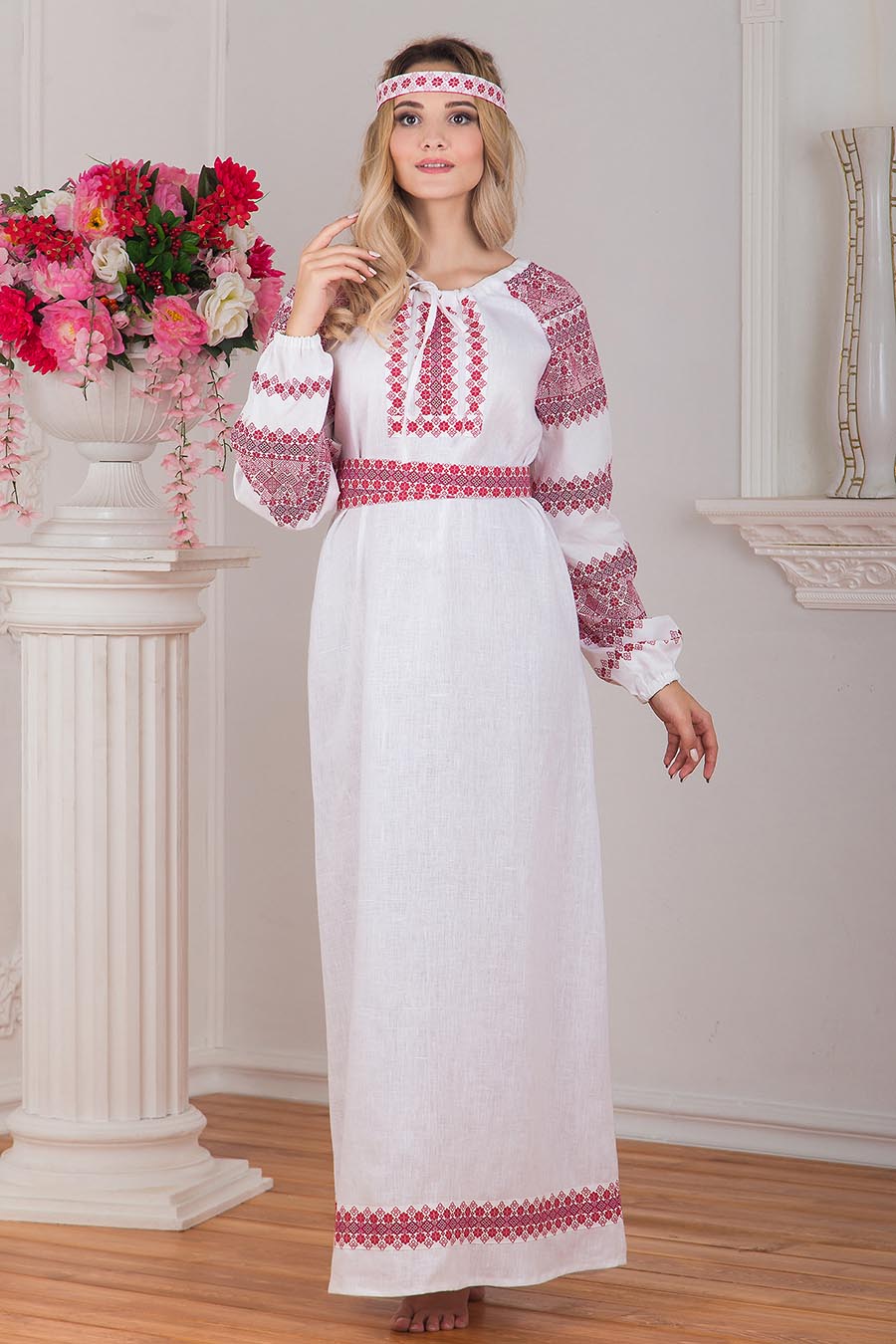 Women in Slavic costumes in Cuiaba